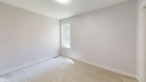 1109 S 7th Street Fairfield IA 52556