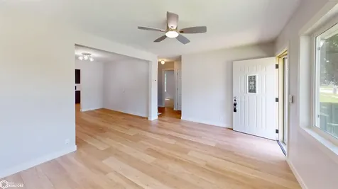 1109 S 7th Street Fairfield IA 52556