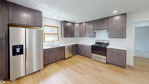 1109 S 7th Street Fairfield IA 52556