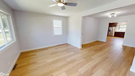 1109 S 7th Street Fairfield IA 52556