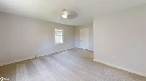 1109 S 7th Street Fairfield IA 52556