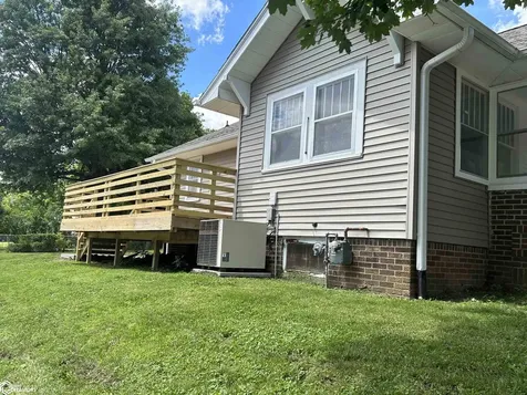 108 N 15th Street Marshalltown IA 50158