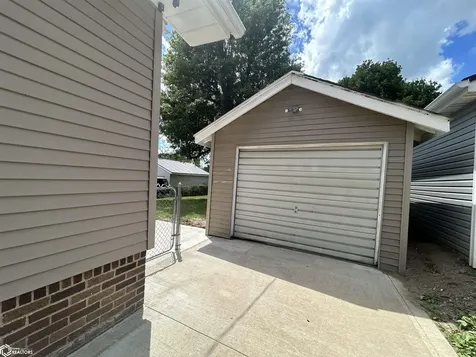 108 N 15th Street Marshalltown IA 50158