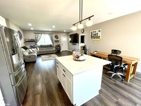 502 N H Street Oskaloosa IA 52577