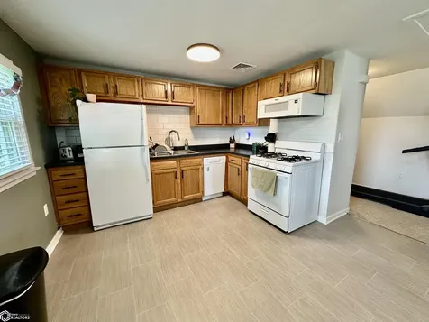 711 7th Avenue Grinnell IA 50112