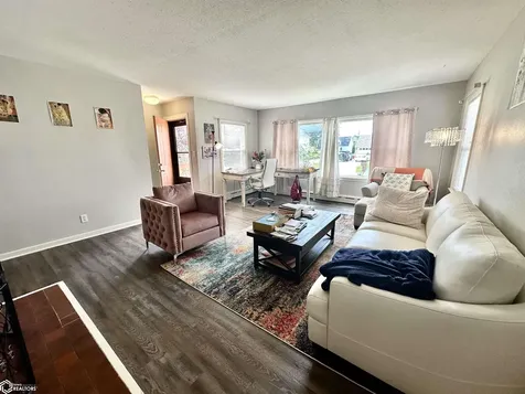 711 7th Avenue Grinnell IA 50112