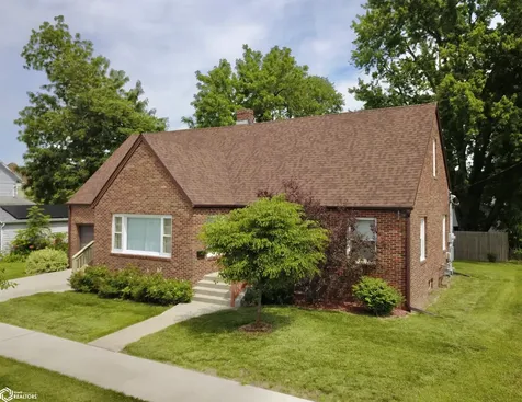 711 7th Avenue Grinnell IA 50112