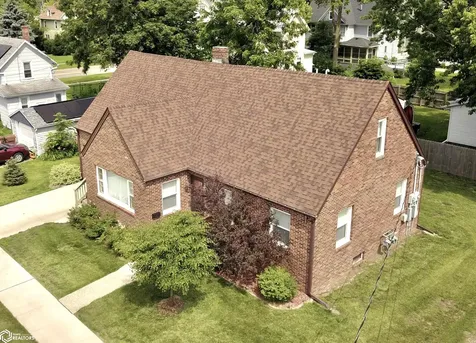 711 7th Avenue Grinnell IA 50112