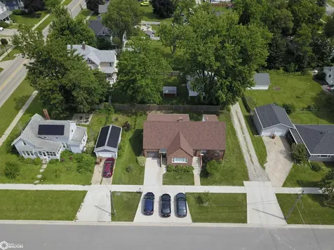 711 7th Avenue Grinnell IA 50112