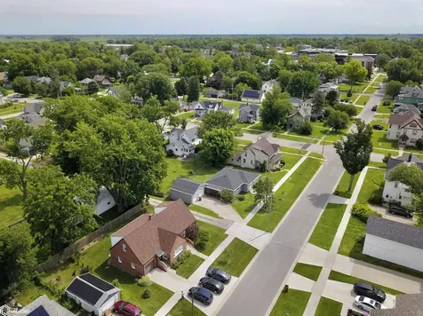 711 7th Avenue Grinnell IA 50112