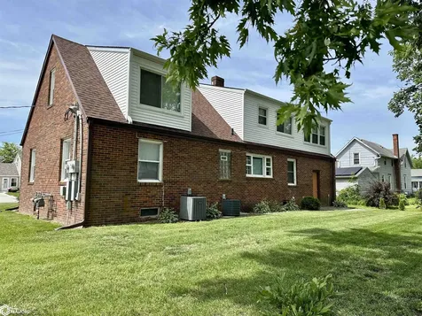711 7th Avenue Grinnell IA 50112