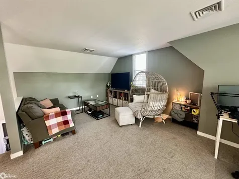 711 7th Avenue Grinnell IA 50112