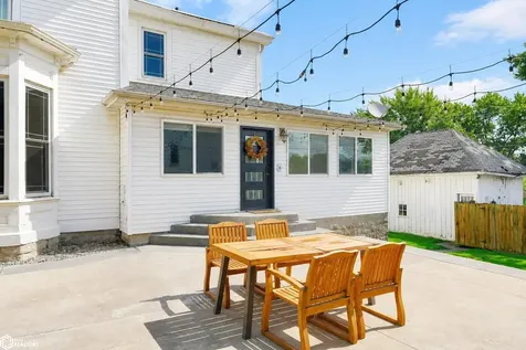 118 S Woodlawn Avenue Burlington IA 52601