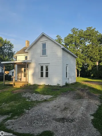 427 East Street Grinnell IA 50112