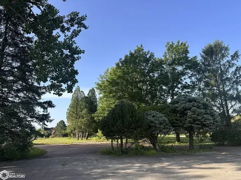 2005 N B Street Fairfield IA 52556