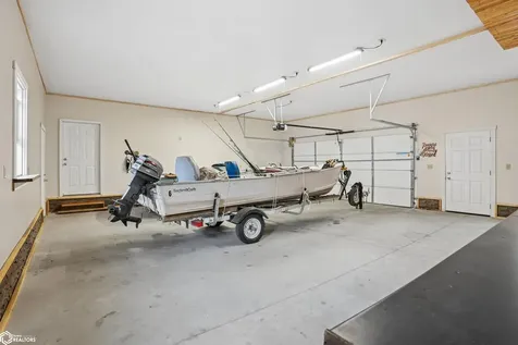 1714 12th Avenue Eldora IA 50627