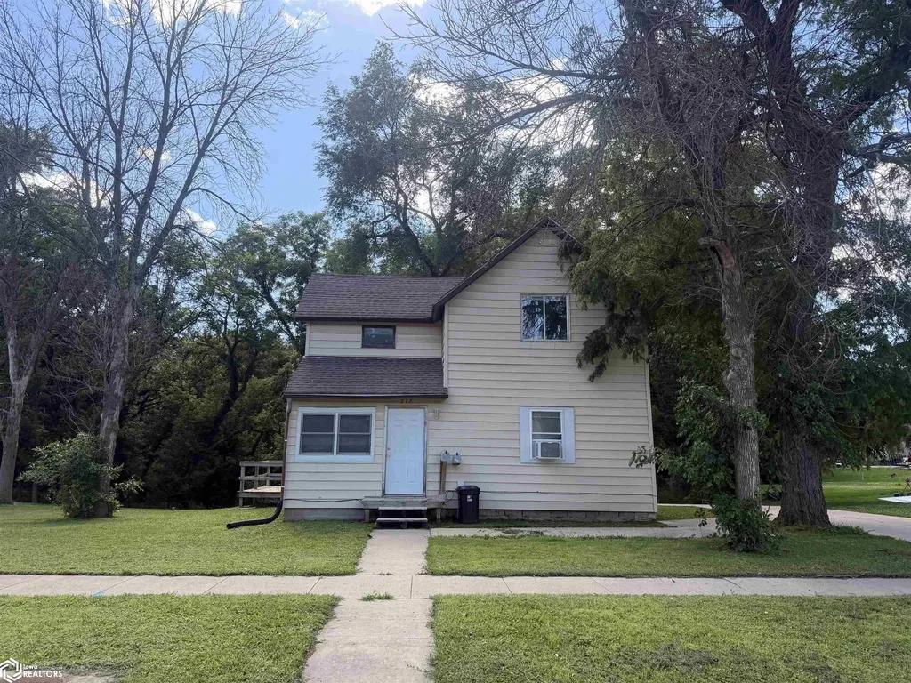 717 Depot Street Iowa Falls IA 50126