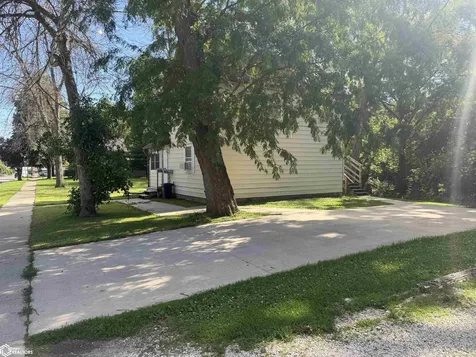 717 Depot Street Iowa Falls IA 50126