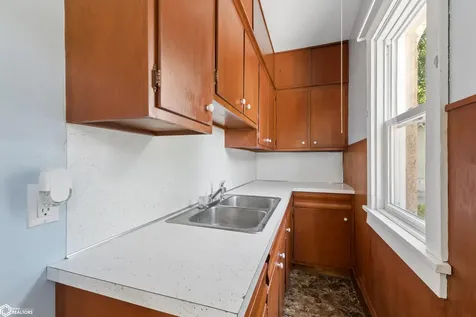 825 15th Street SE Mason City IA 50401