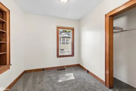 825 15th Street SE Mason City IA 50401