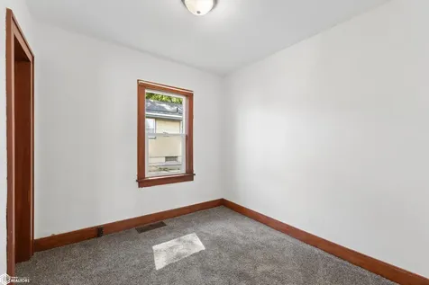 825 15th Street SE Mason City IA 50401