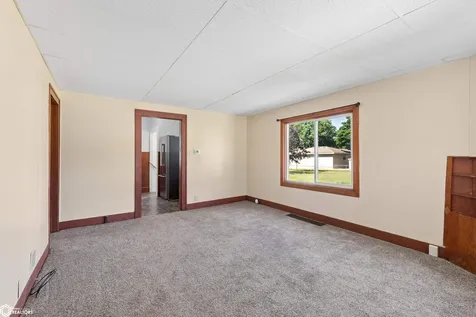825 15th Street SE Mason City IA 50401