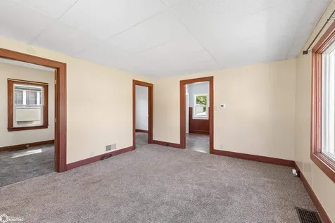 825 15th Street SE Mason City IA 50401