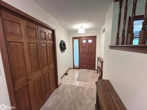 16 Weaver Drive Ottumwa IA 52501