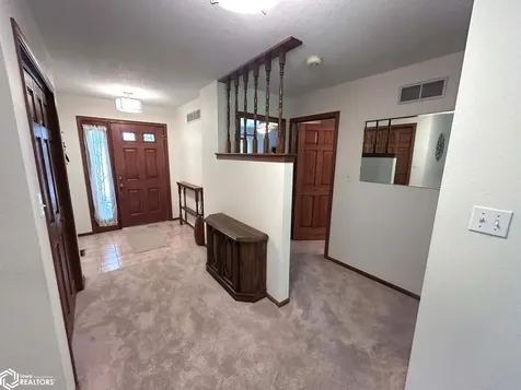 16 Weaver Drive Ottumwa IA 52501