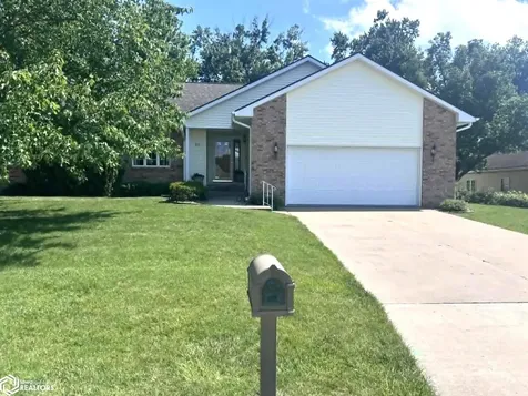 16 Weaver Drive Ottumwa IA 52501