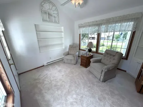 16 Weaver Drive Ottumwa IA 52501