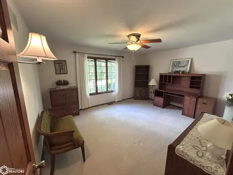 16 Weaver Drive Ottumwa IA 52501