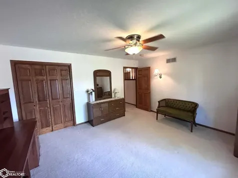 16 Weaver Drive Ottumwa IA 52501