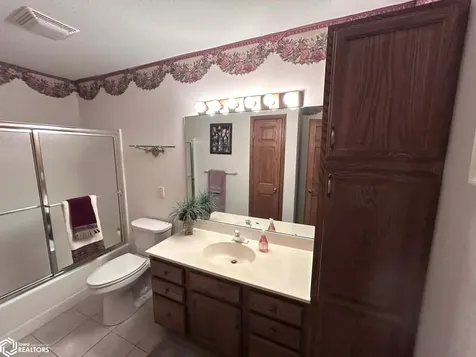 16 Weaver Drive Ottumwa IA 52501