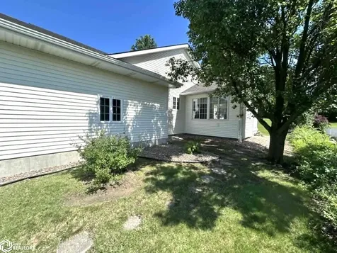 16 Weaver Drive Ottumwa IA 52501