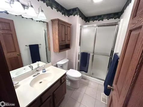 16 Weaver Drive Ottumwa IA 52501
