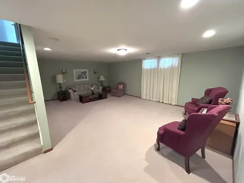 16 Weaver Drive Ottumwa IA 52501