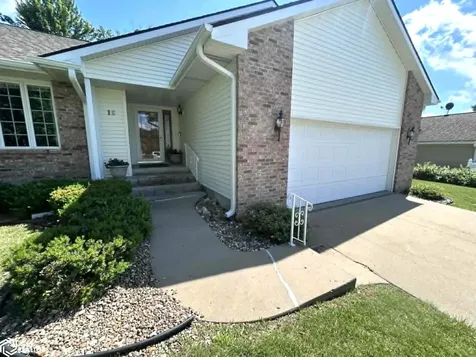 16 Weaver Drive Ottumwa IA 52501