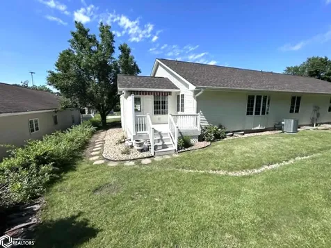 16 Weaver Drive Ottumwa IA 52501