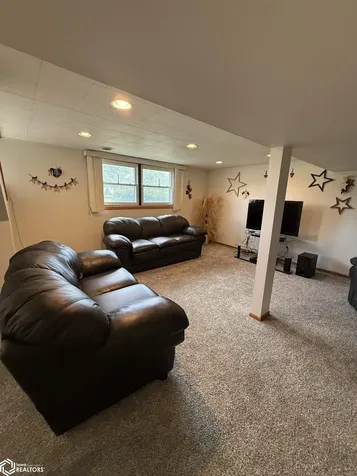 1609 Hillary Avenue Burlington IA 52601