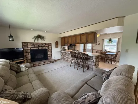 1609 Hillary Avenue Burlington IA 52601
