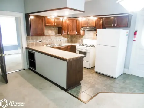 1104 S 5th Street Burlington IA 52601