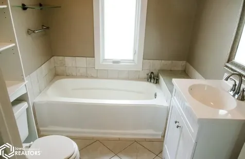 1104 S 5th Street Burlington IA 52601