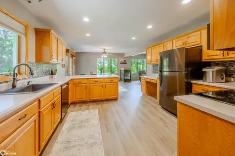 12109 J Avenue Iowa Falls IA 50126