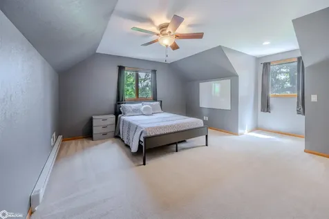 12109 J Avenue Iowa Falls IA 50126