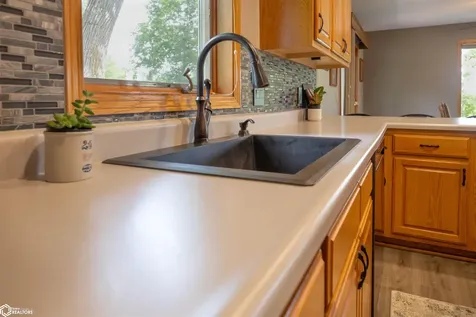12109 J Avenue Iowa Falls IA 50126