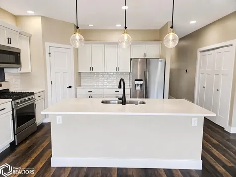 625 Layne Drive West Burlington IA 52655