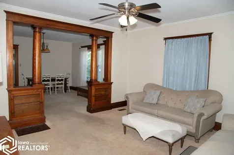 1637 Locust Street Ottumwa IA 52501