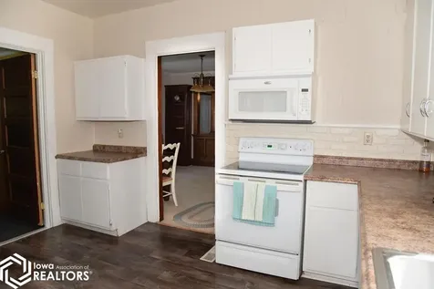 1637 Locust Street Ottumwa IA 52501