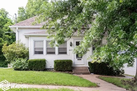 1637 Locust Street Ottumwa IA 52501